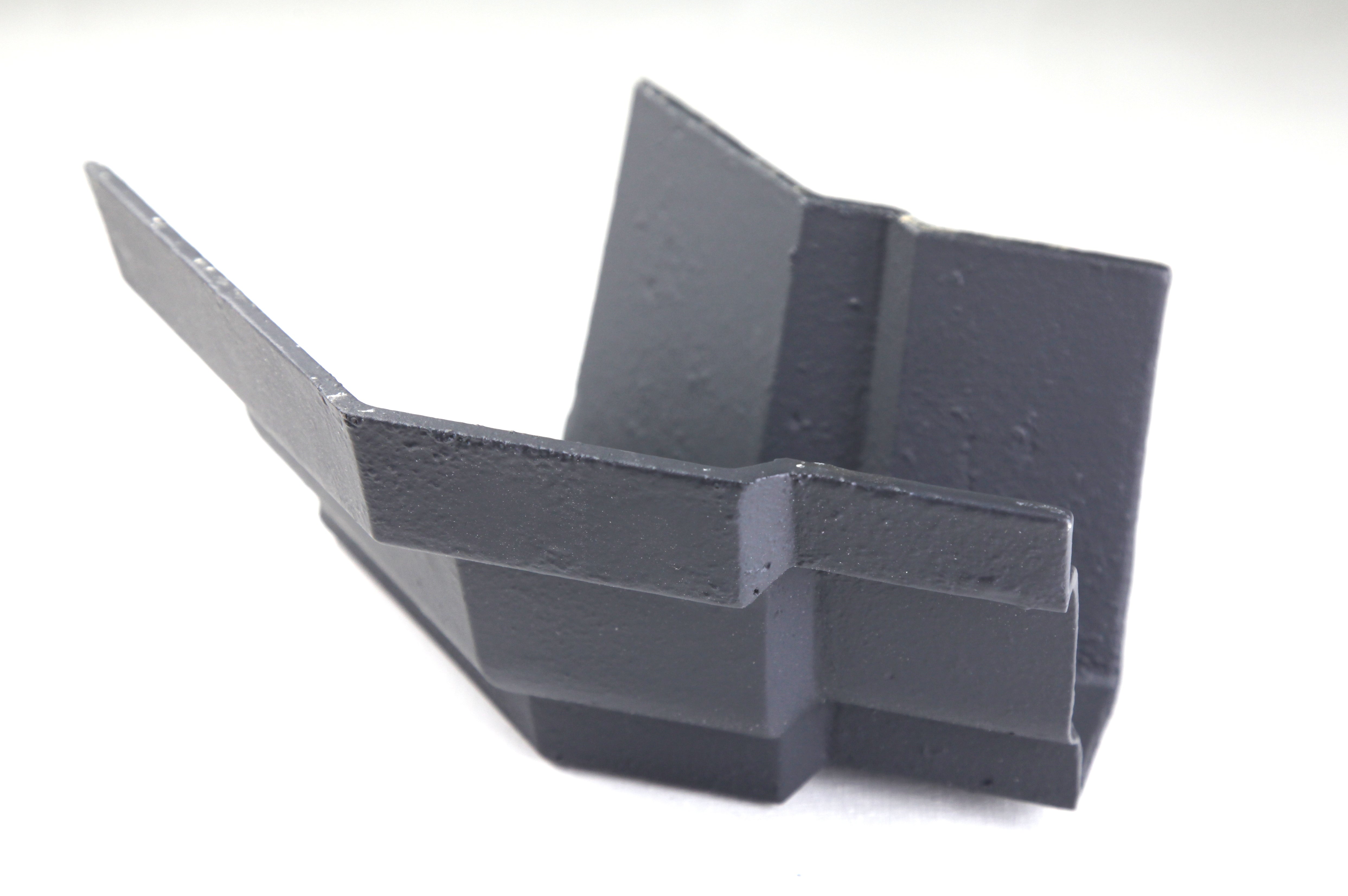 Hargreaves - Cast Iron G46 Guttering (100x75mm-125x100mm) External 135 Degree Angle - Aluminium Gutters Direct
