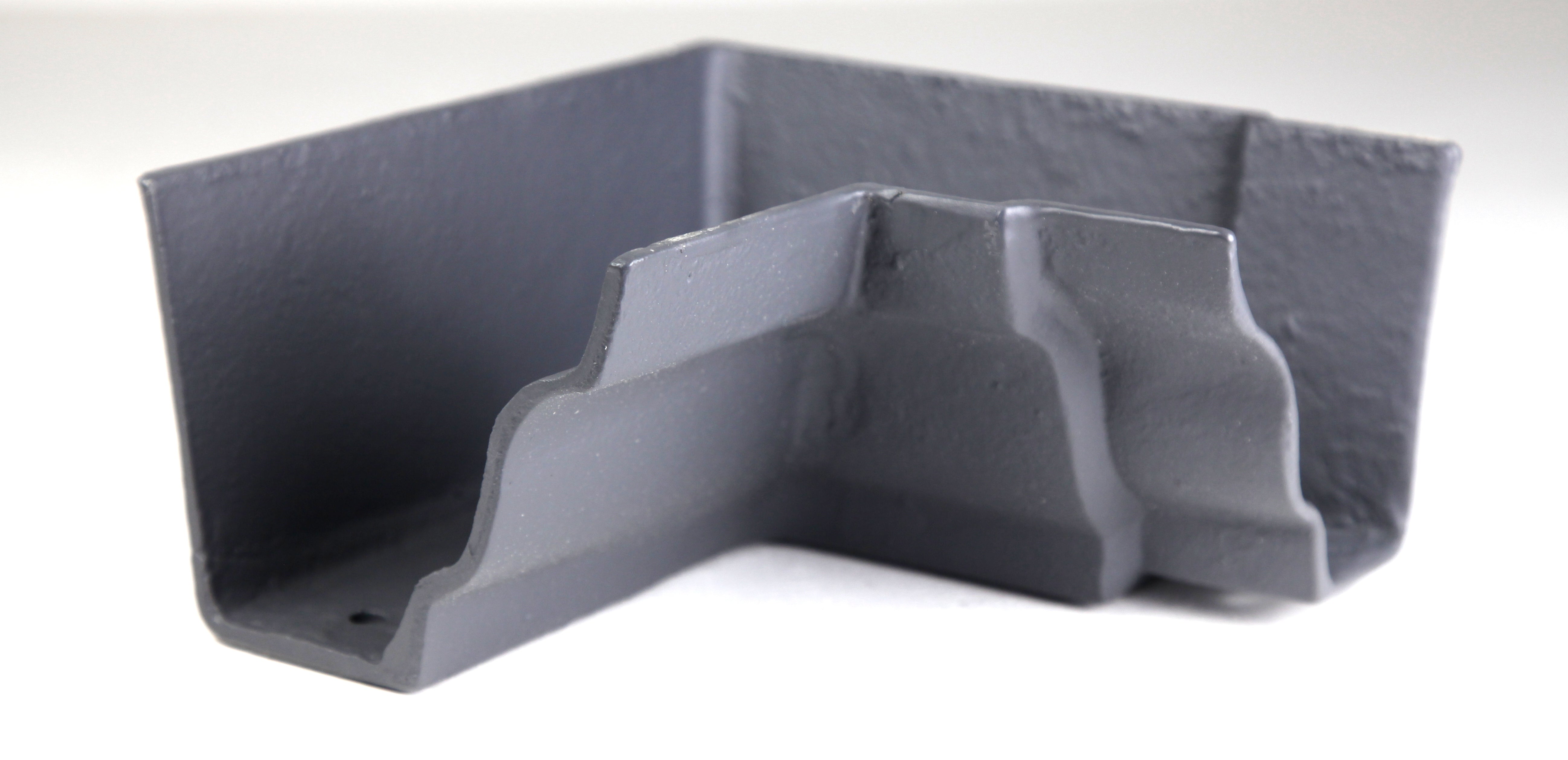 Hargreaves - Cast Iron G46 Guttering (100x75mm-125x100mm) Internal 90 Degree Angle - Aluminium Gutters Direct