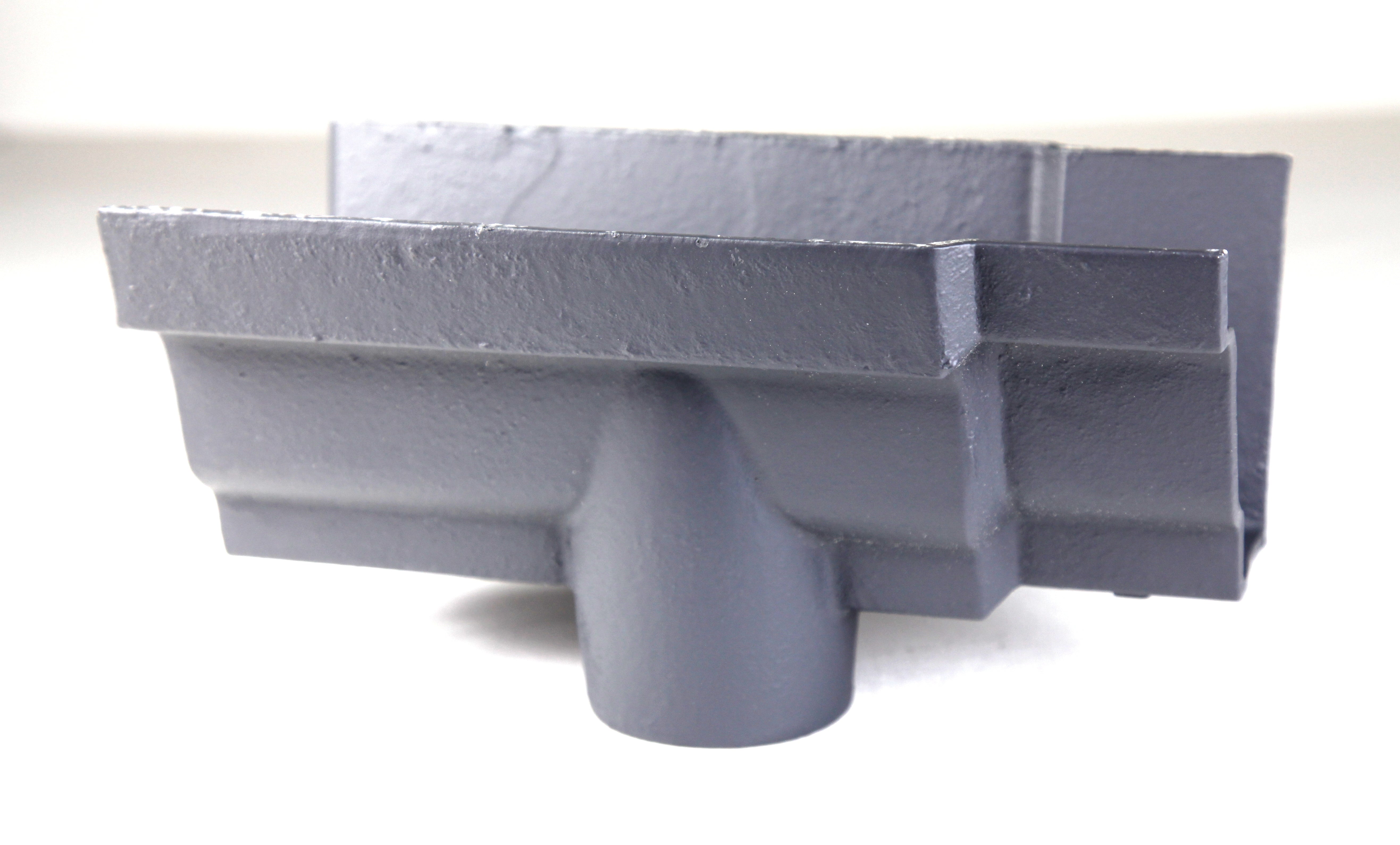 Hargreaves - Cast Iron G46 Guttering (100x75mm-125x100mm) Outlet - Aluminium Gutters Direct